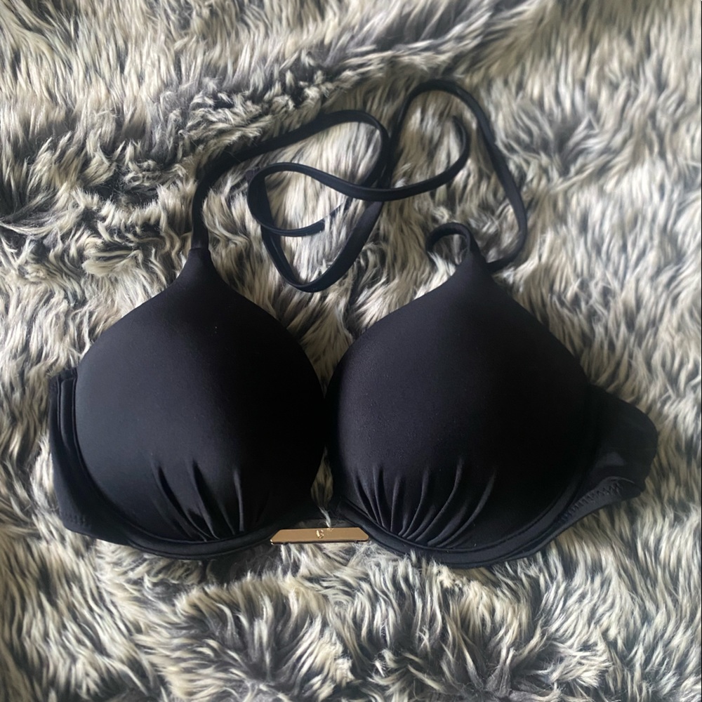 NWOT VS BIKINI TOP
